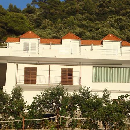 Apartments By The Sea Ubli, Lastovo - 8354 Uble Dış mekan fotoğraf