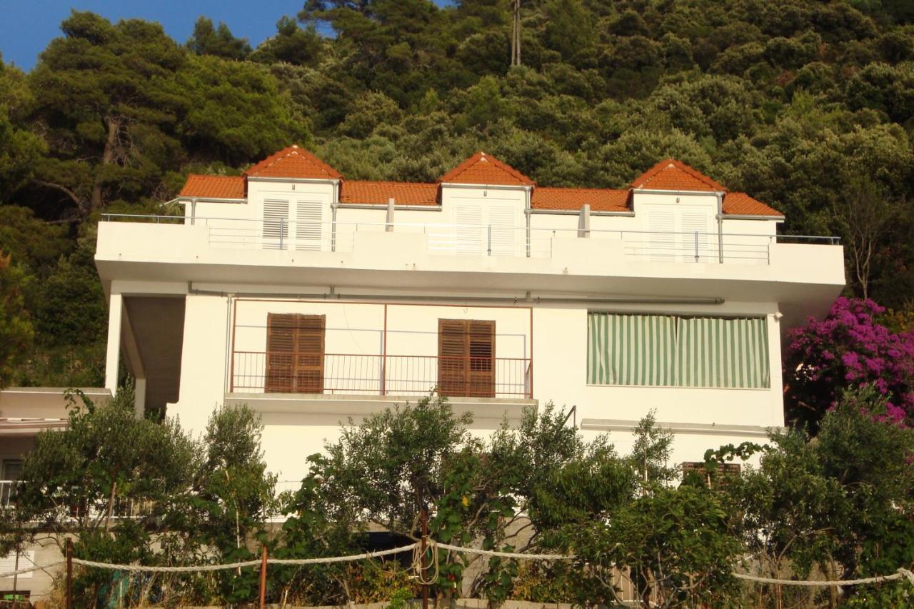 Apartments By The Sea Ubli, Lastovo - 8354 Uble Dış mekan fotoğraf